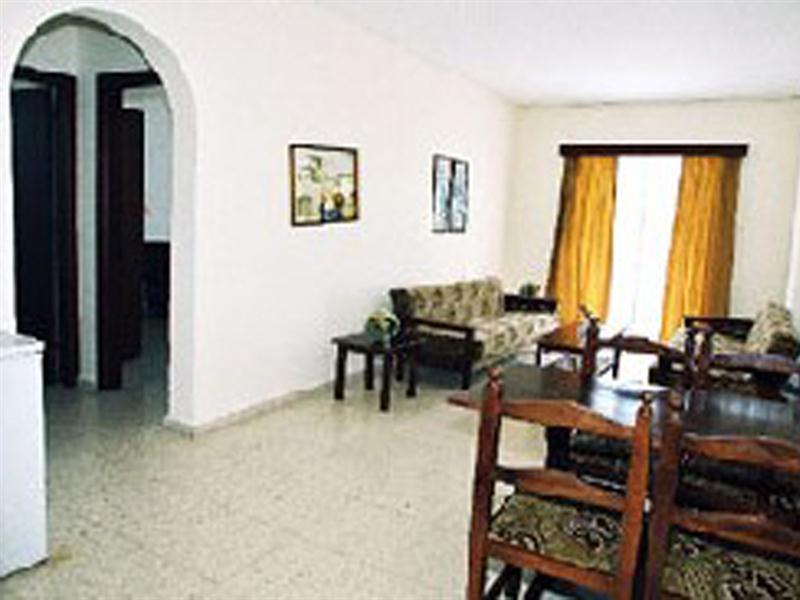 Hilltop Gardens Hotel Apartments Paphos Exteriér fotografie